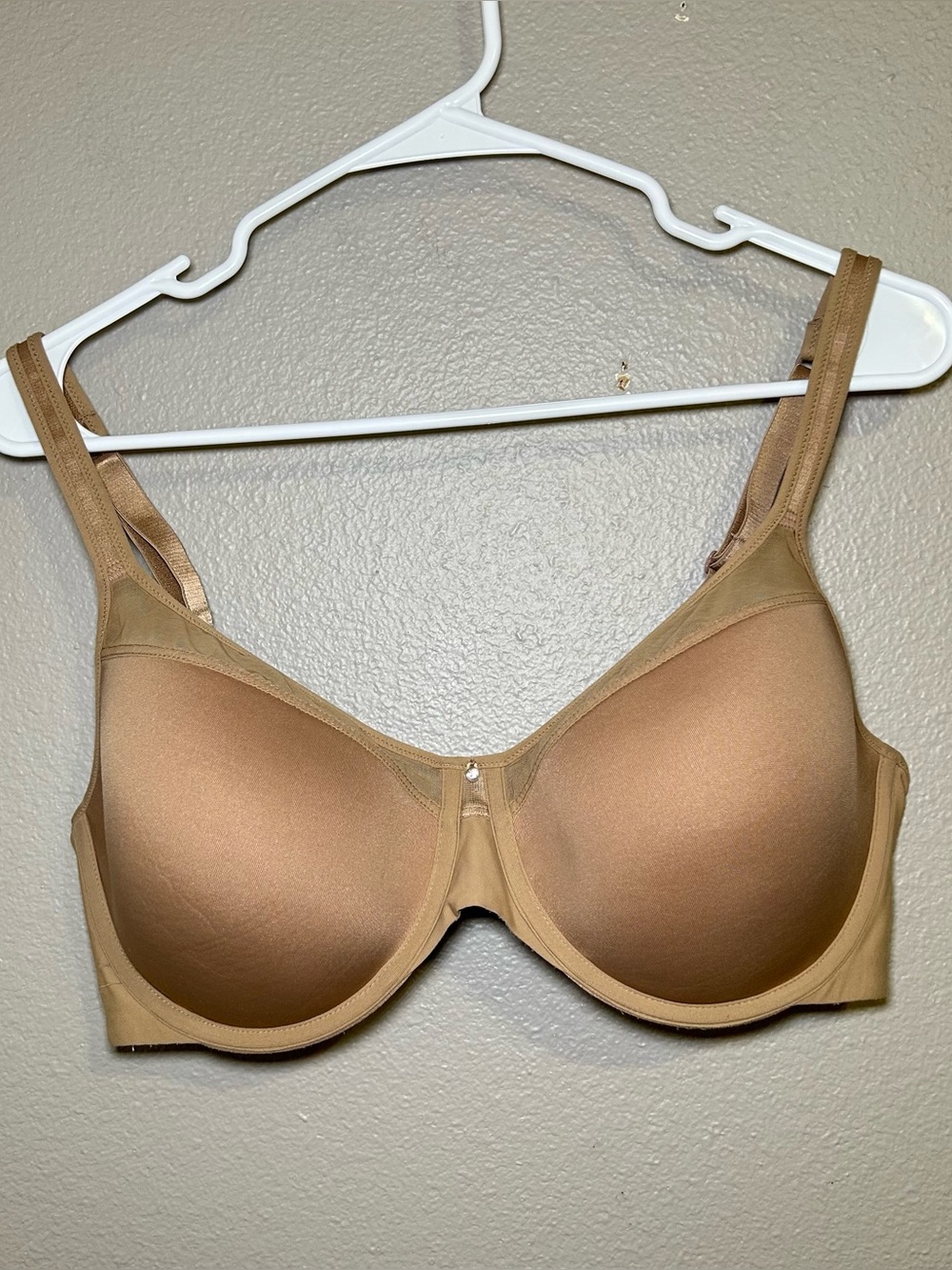 Bali One Smooth U Tan Ultra Light Shaping Underwire Bra Women’s Size 38D